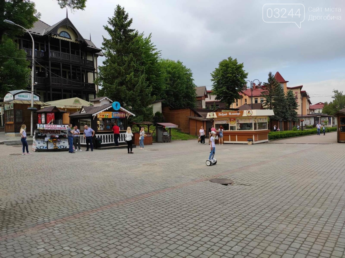 Трускавець оживає після карантину – в місті відкрили питтє..., фото-6 Трускавець оживає після карантину – в місті відкрили питтєву галерею, літні тераси ресторанів та готують санаторії, - ФОТО, фото-6