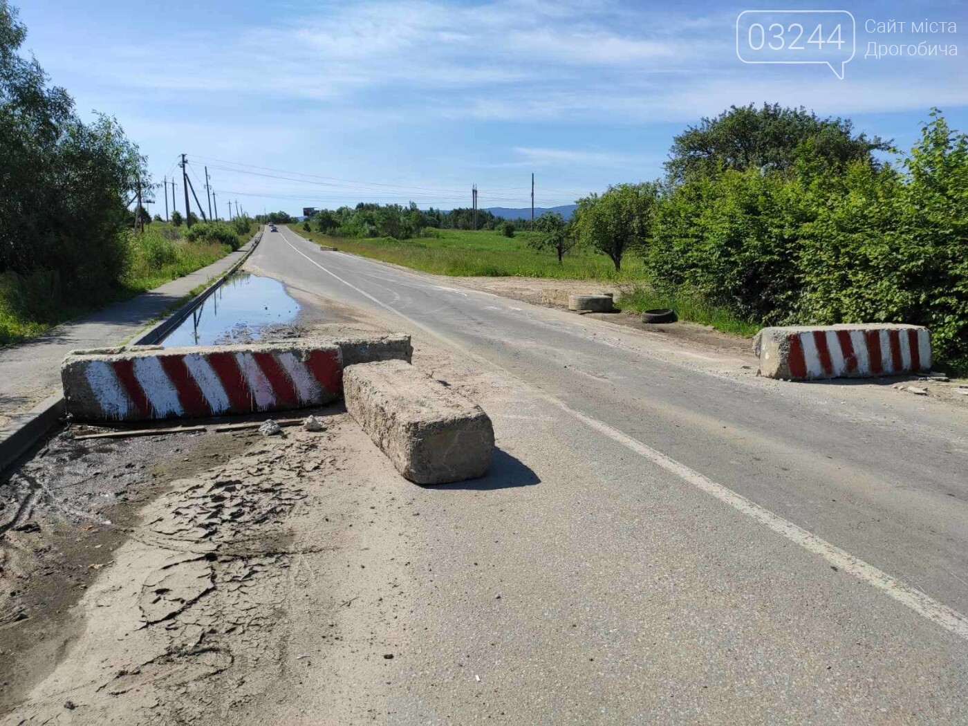 Дорогу на Трускавець вчергове відкрили: вночі відсунули бет..., фото-8 Дорогу на Трускавець вчергове відкрили: вночі відсунули бетонні блоки, - ФОТО, фото-8