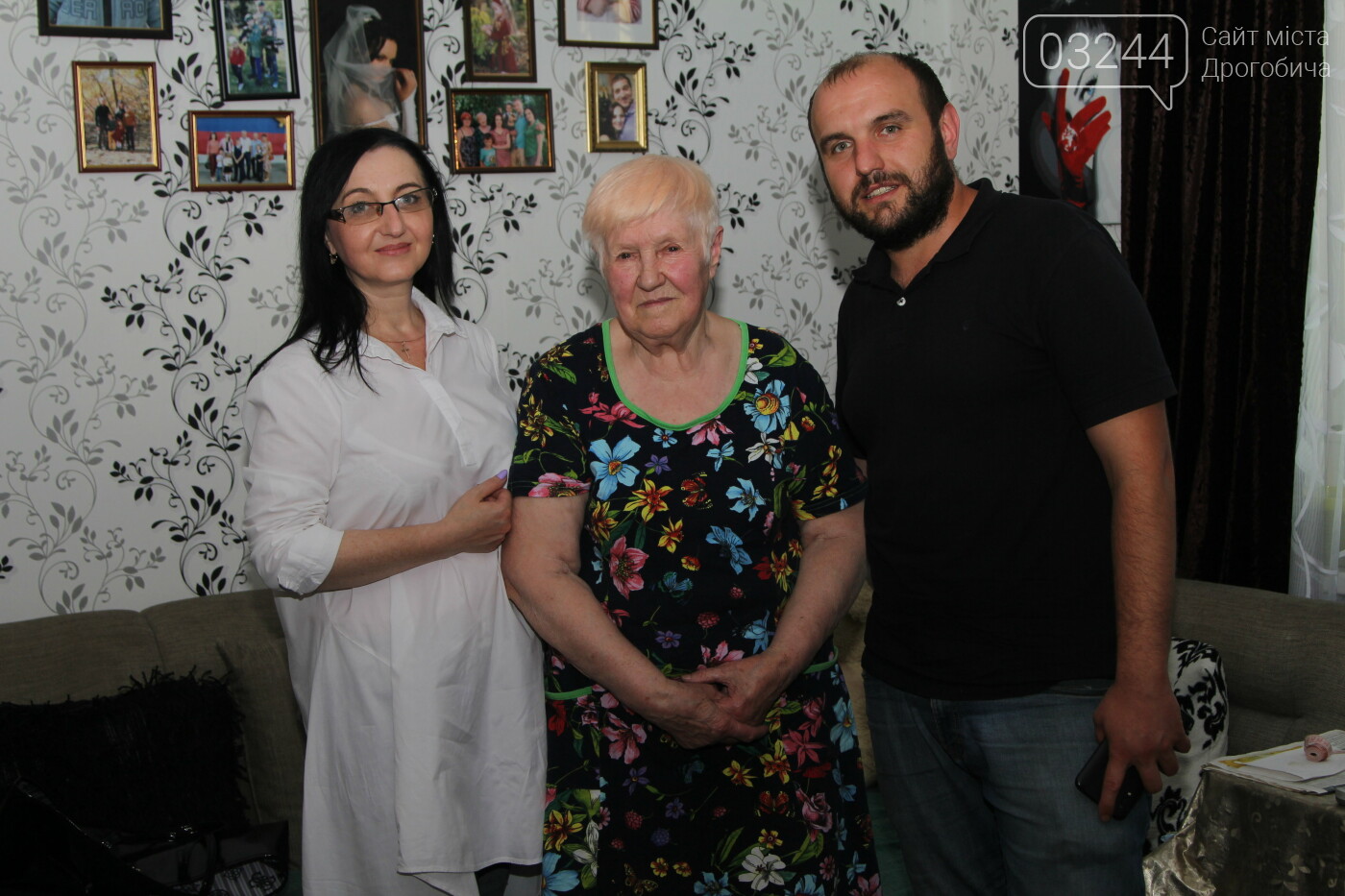 Сила підтримки – небайдужі дрогобичани передали 80-річній Л..., фото-7 Сила підтримки – небайдужі дрогобичани передали 80-річній Людмилі Сидоренко нитки на шкарпетки для військових, фото-7