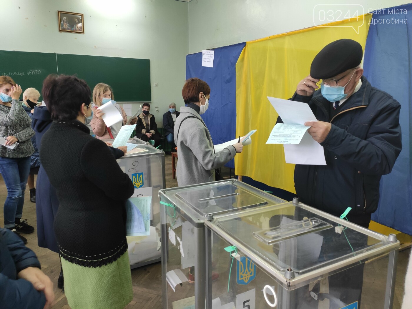 Як тривають місцеві вибори у Дрогобичі та які порушення..., фото-3 Як тривають місцеві вибори у Дрогобичі та які порушення зафіксовано, - ФОТОЗВІТ (Оновлено), фото-3