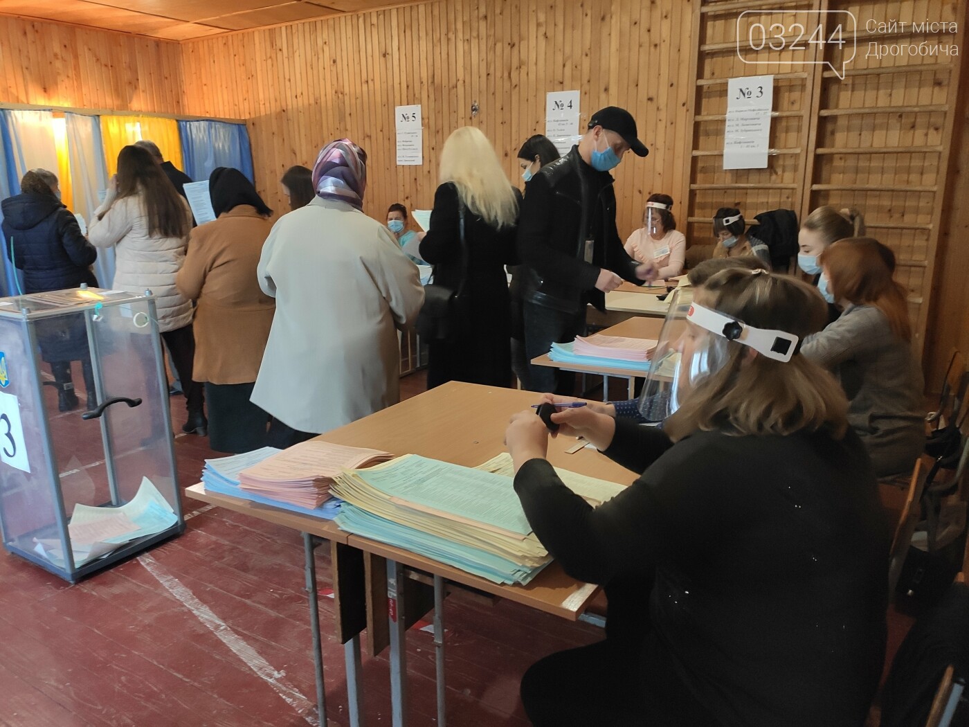 Як тривають місцеві вибори у Дрогобичі та які порушення..., фото-13 Як тривають місцеві вибори у Дрогобичі та які порушення зафіксовано, - ФОТОЗВІТ (Оновлено), фото-13