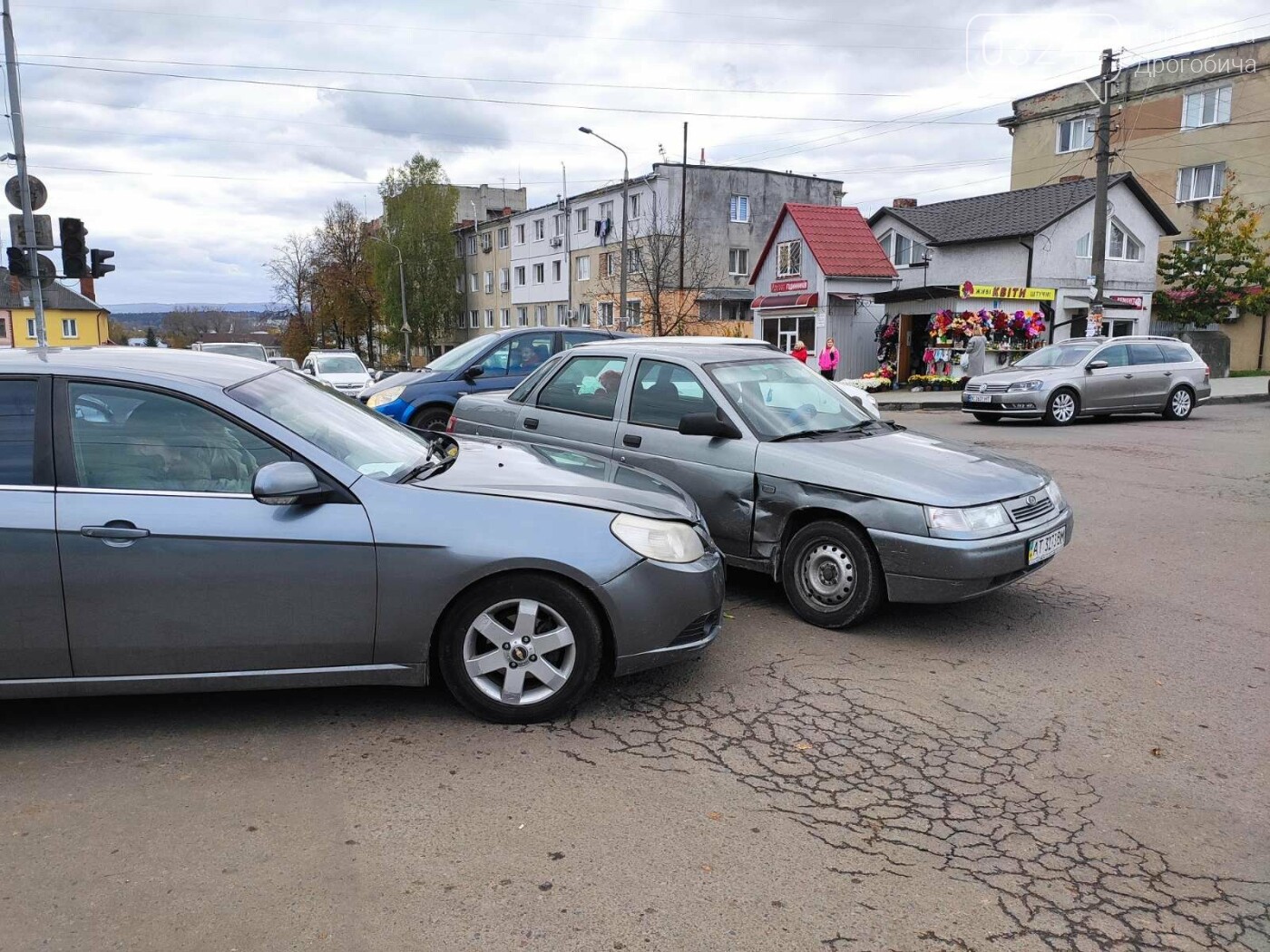 ДТП у Дрогобичі, на вулиці Грушевського, - ФОТО, фото-3 ДТП у Дрогобичі, на вулиці Грушевського, - ФОТО, фото-3