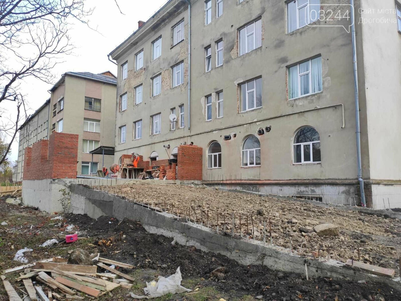 Дрогобицька міська лікарня №1 оновлює приймальне відділен..., фото-10 Дрогобицька міська лікарня №1 оновлює приймальне відділення – стартував капремонт приміщення , фото-10