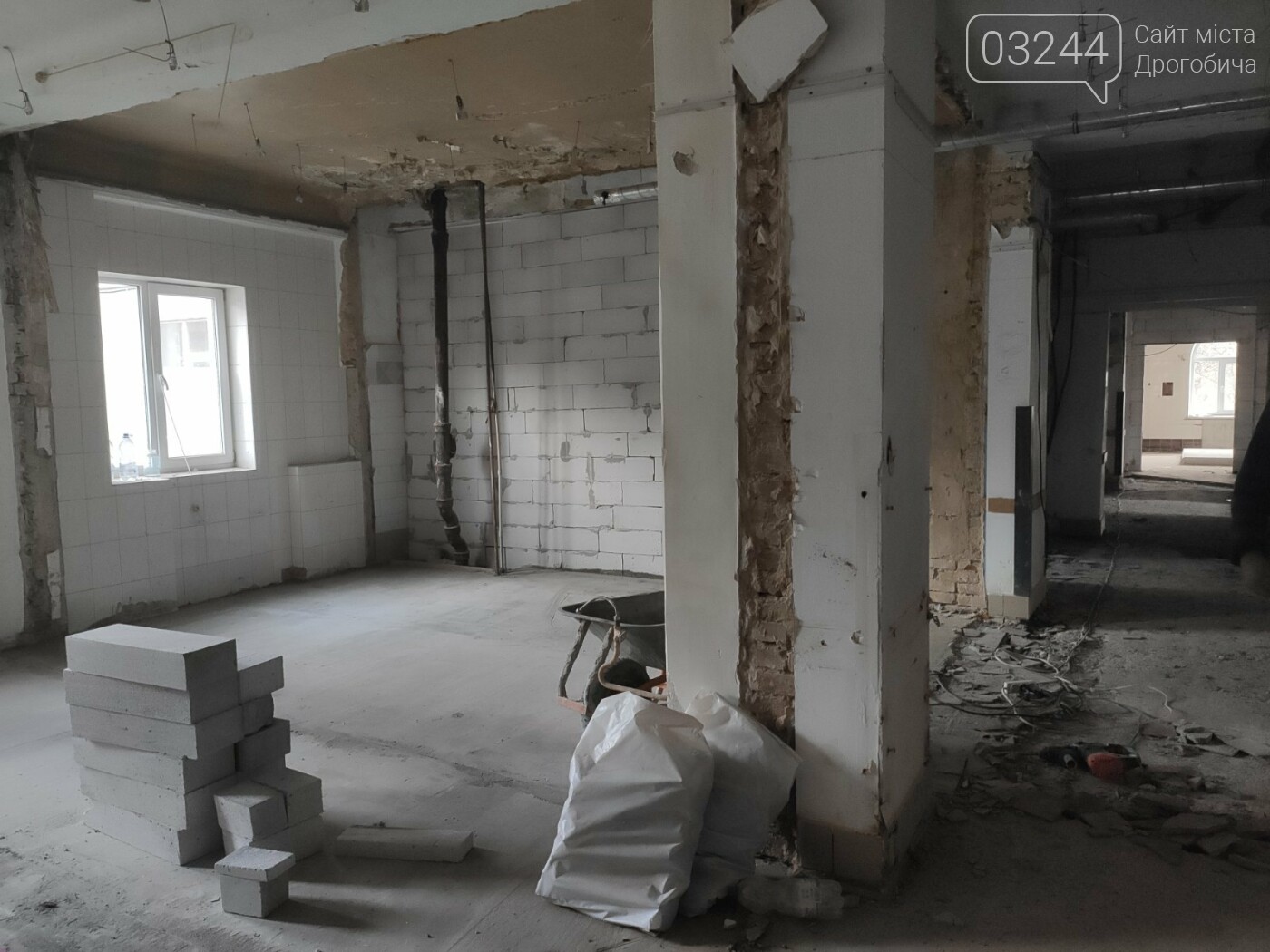 Дрогобицька міська лікарня №1 оновлює приймальне відділенн..., фото-4 Дрогобицька міська лікарня №1 оновлює приймальне відділення – стартував капремонт приміщення , фото-4