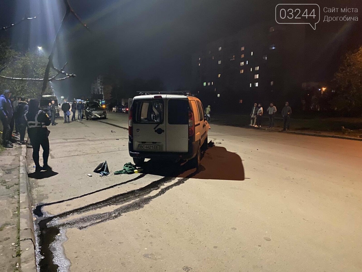 Нічна ДТП на Володимира Великого, - ФОТО, фото-12 Нічна ДТП на Володимира Великого, - ФОТО, фото-12