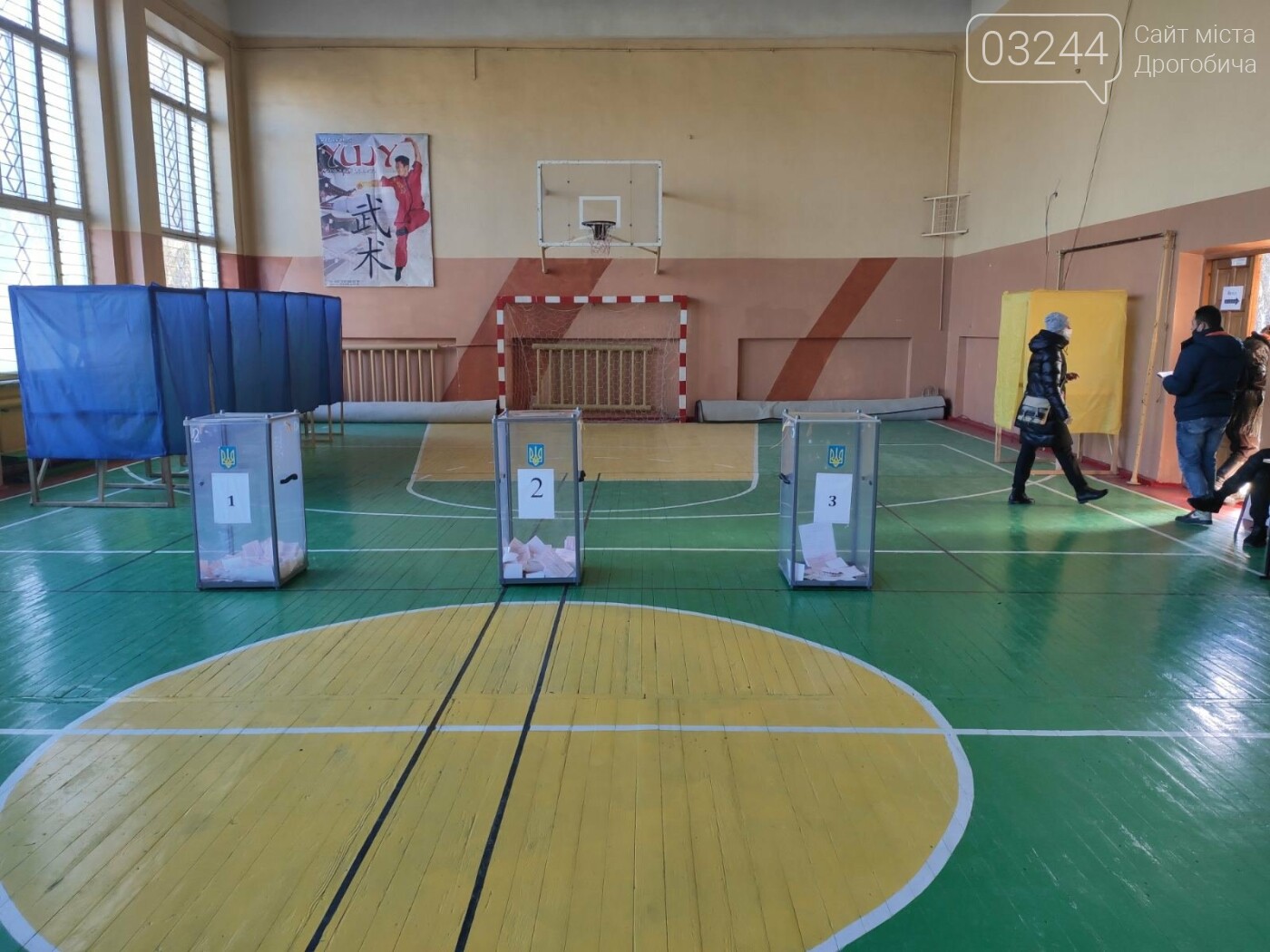 Соціологічна група «Рейтинг» вдруге у Дрогобичі проводить..., фото-23 Соціологічна група «Рейтинг» вдруге у Дрогобичі проводить екзит-пол на виборах, - ФОТО, фото-23