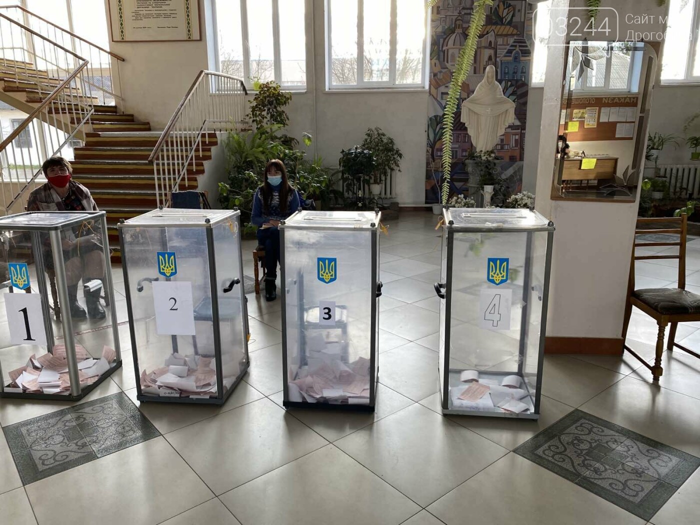 Соціологічна група «Рейтинг» вдруге у Дрогобичі проводить..., фото-40 Соціологічна група «Рейтинг» вдруге у Дрогобичі проводить екзит-пол на виборах, - ФОТО, фото-40