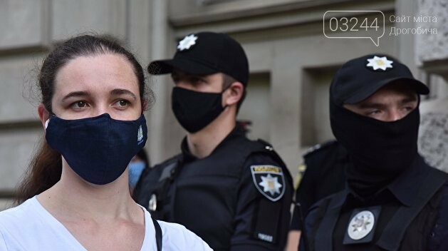 За чотири дні в Україні складено понад дві тисячі протоколі..., фото-1 За чотири дні в Україні складено понад дві тисячі протоколів за неносіння масок, фото-1