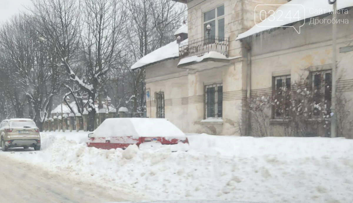 Притрусило: негода перетворила автівки, які не виїжджали кі..., фото-7 Притрусило: негода перетворила автівки, які не виїжджали кілька днів, на снігові кургани, - ФОТОРЕПОРТАЖ, фото-7