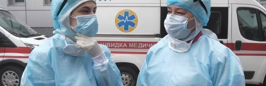 В Україні на коронавірус захворіло більше 1000 медиків В Україні на коронавірус захворіло більше 1000 медиків