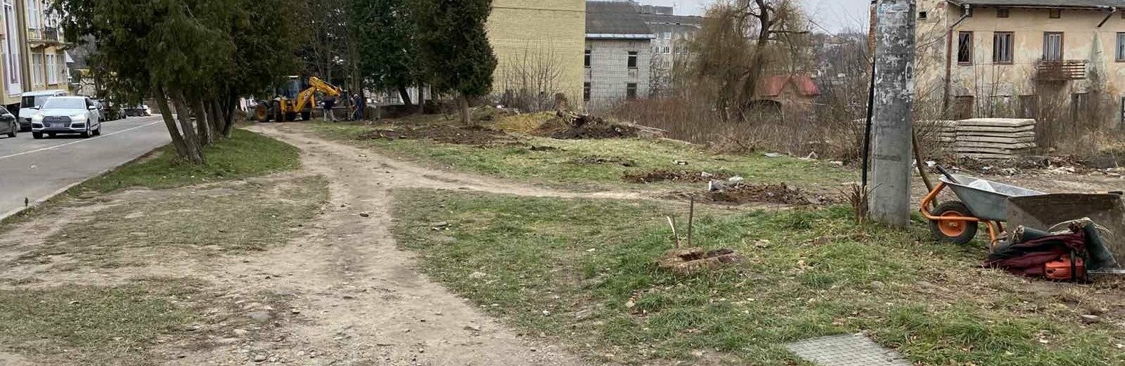 У Дрогобичі облаштують нову паркувальну зону на вулиці Данила Галиц... У Дрогобичі облаштують нову паркувальну зону на вулиці Данила Галицького