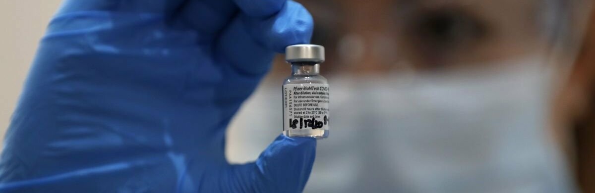 МОЗ розповіло про перші алергічні реакції в українців на вакцину ві... МОЗ розповіло про перші алергічні реакції в українців на вакцину від Covid-19