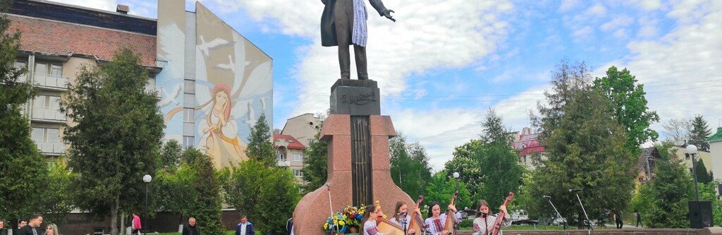 160 років тому прах Тараса Шевченка перепоховали на Чернечій горі 160 років тому прах Тараса Шевченка перепоховали на Чернечій горі